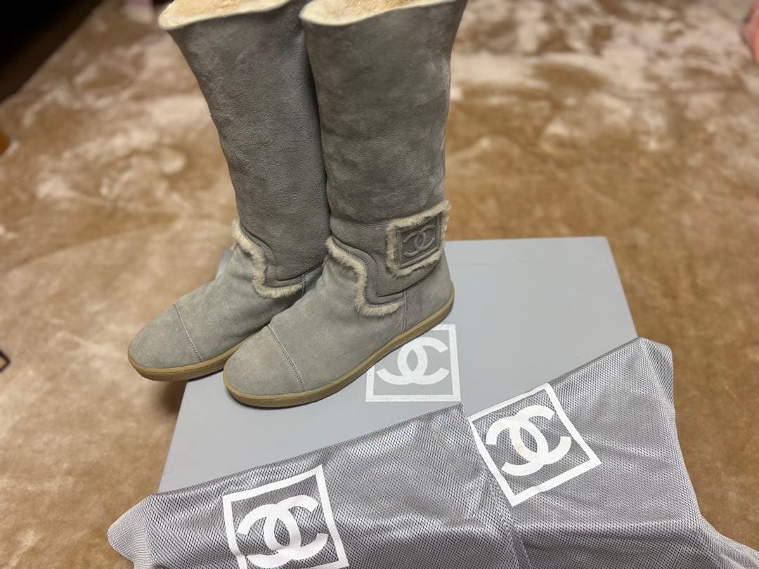 Chanel “Ugg” Shearling Boots - 36