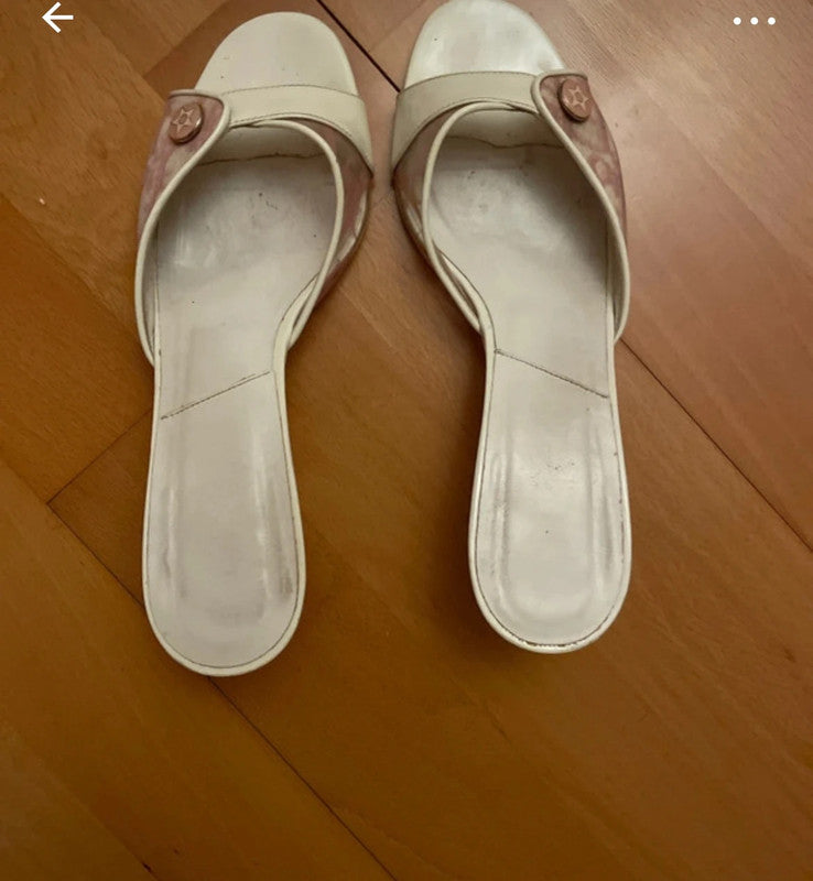 Dior Kitten Heel - 37.5