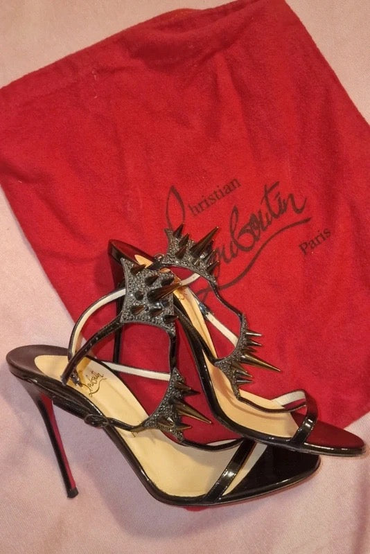 Christian Louboutin Lady Max Spike T-Strap Heels - 38