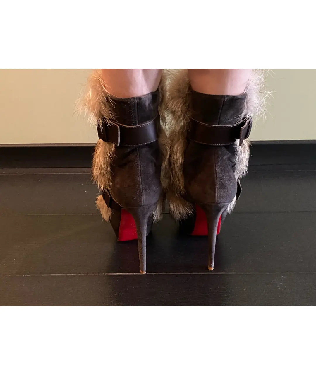 Christian Louboutin Toundra Fur Boots Suede  - 41.5
