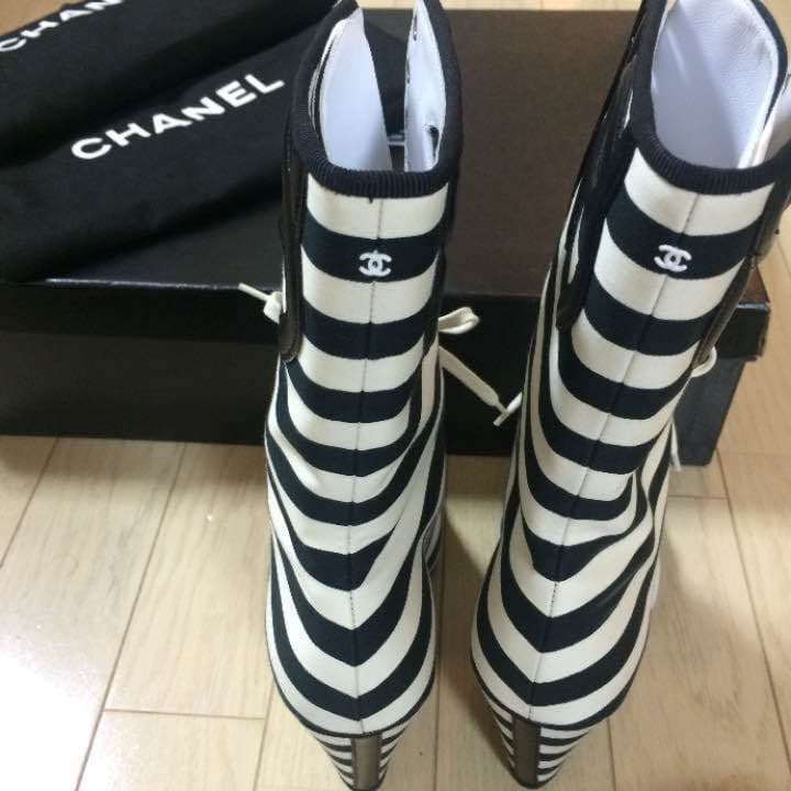Chanel Cruise 2010 Boots - 37