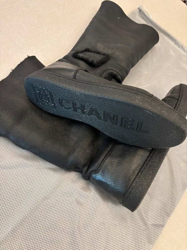 Chanel “Ugg” Shearling Boots Matte - 37.5
