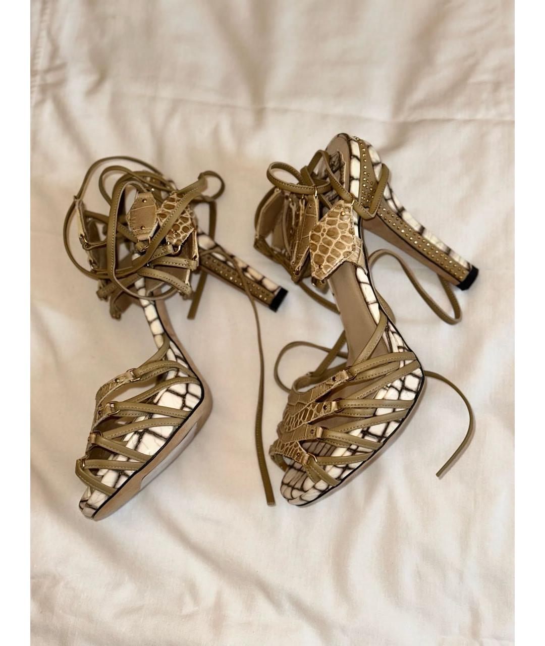 Dior 2009 Alligator Runway Heels - 38