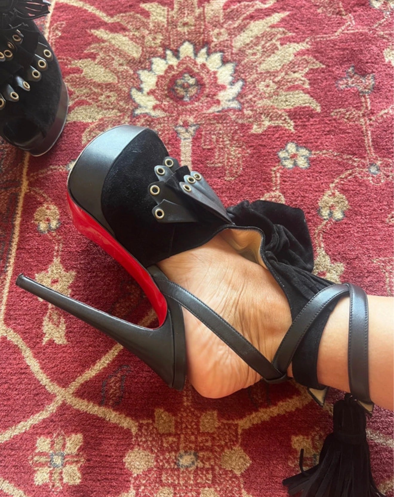 Christian Louboutin Misfit Platform Lace Up Heel - 36/37