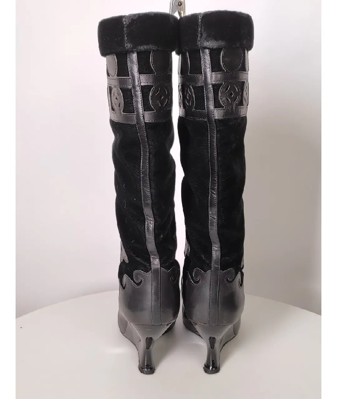 Tom Ford for Yves Saint Laurent F/W 2004 Chinoiserie Boots - 39