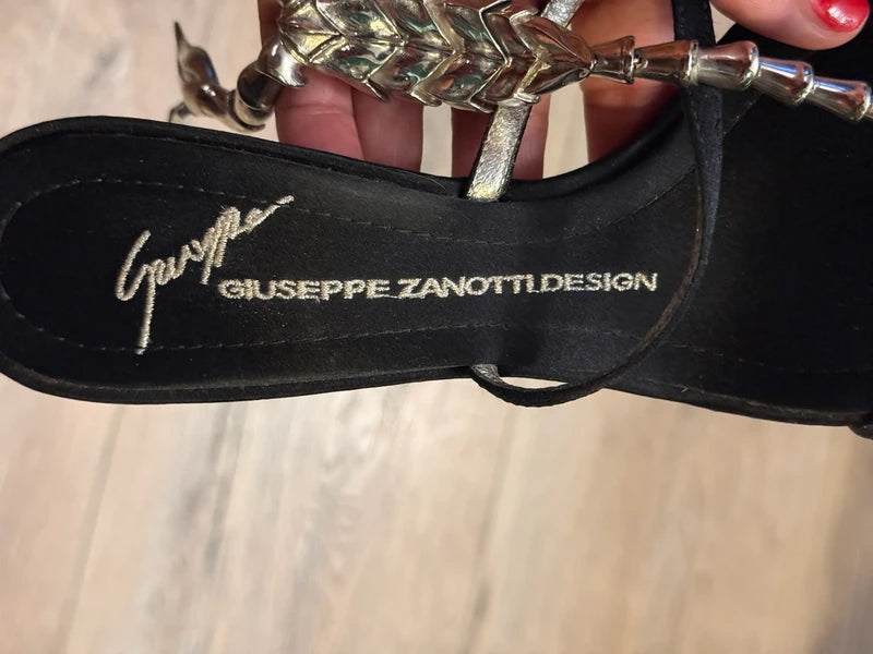 Giuseppe Zanotti Scorpion Heels - 36