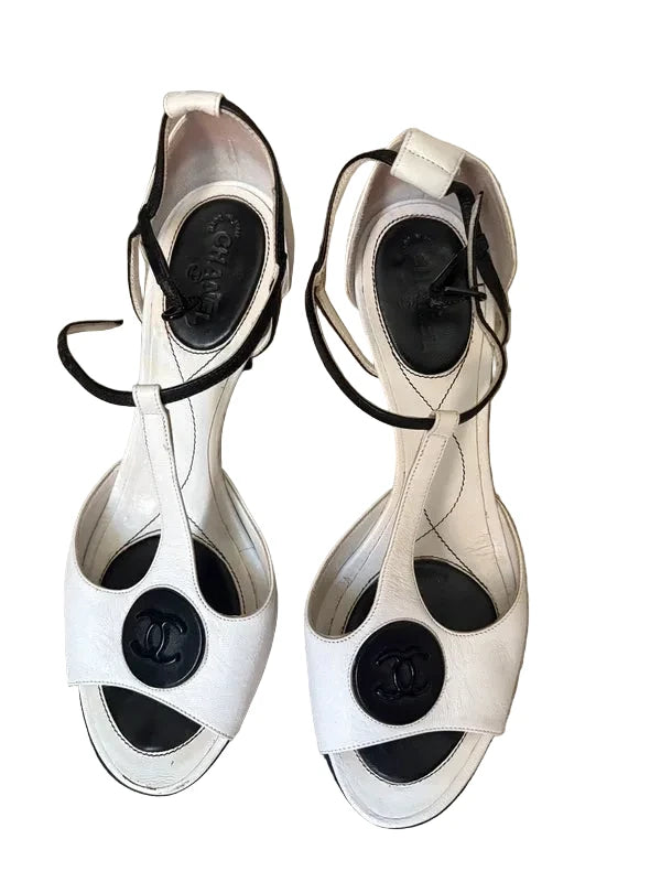 Chanel 2006 Sporty Heels - 39