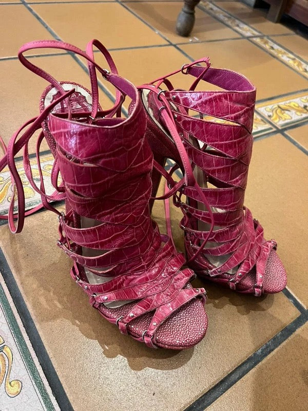 Dior 2009 Alligator Runway Heels in Pink - 39