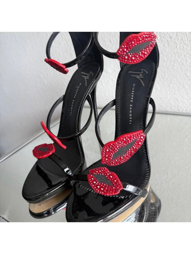 Giuseppe Lips Heels - 38