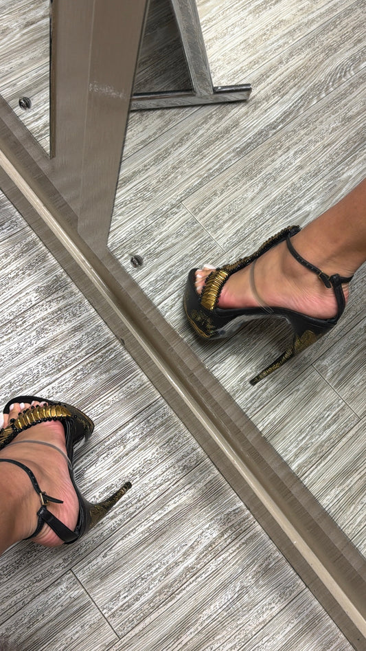 Alexander McQueen Etched Fishbone Heel - 37/38