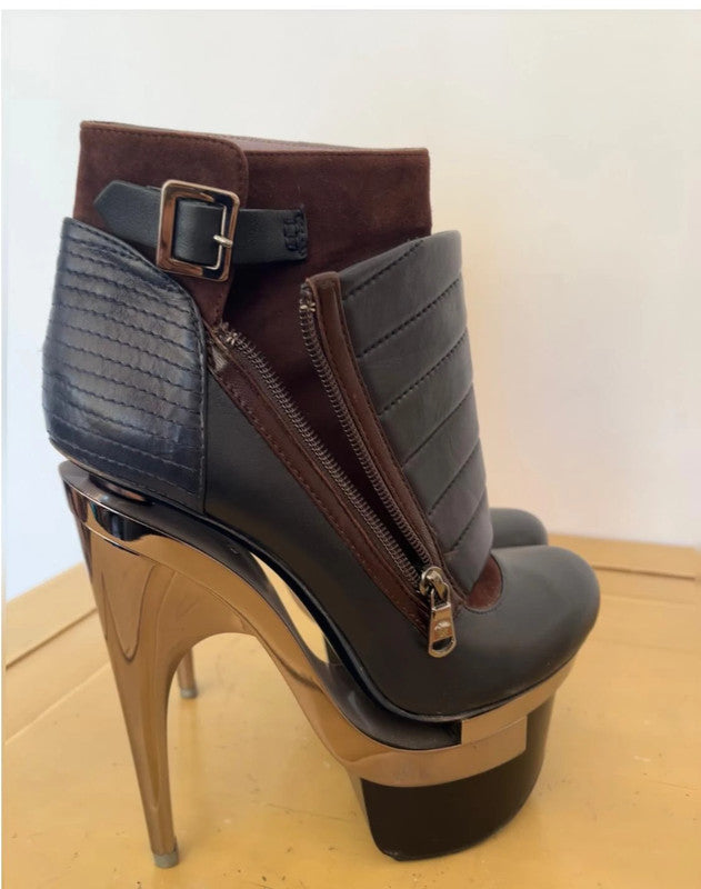 Versace Platform Boots - 39