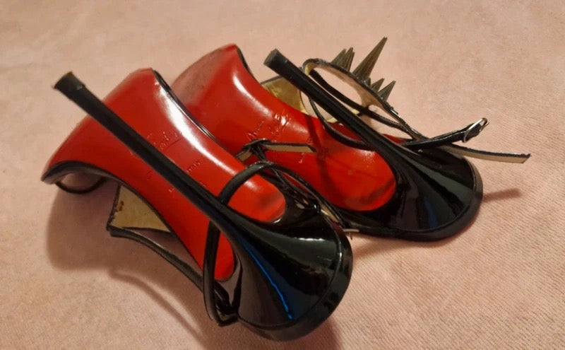 Christian Louboutin Lady Max Spike T-Strap Heels - 38