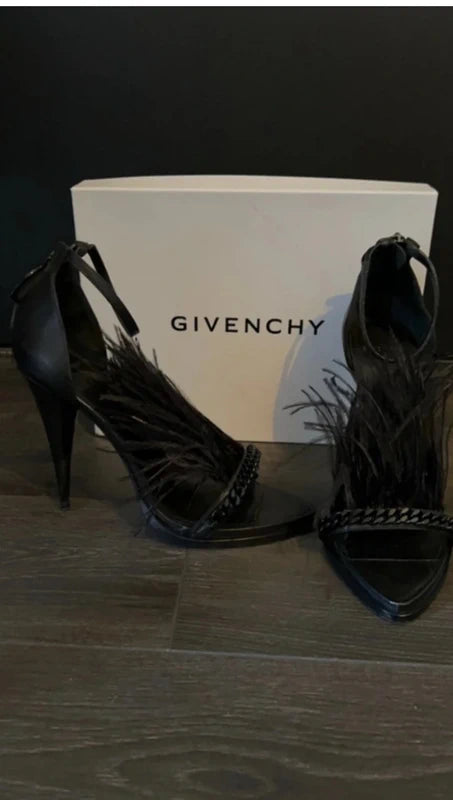 Givenchy 2009 Ostrich Feather Heels - 36/36.5