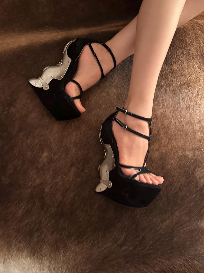 Alexander McQueen Amour Wedges - 36/36.5