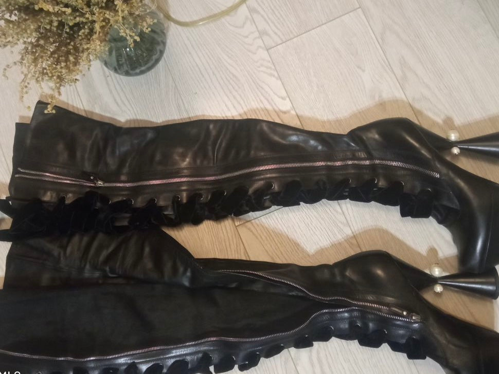 Louis Vuitton by Marc Jacobs 2009 Lace Up Boots - 38.5 + 41