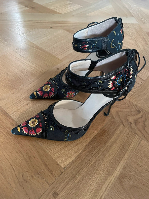 Dior Embroidered Design Heel - 36