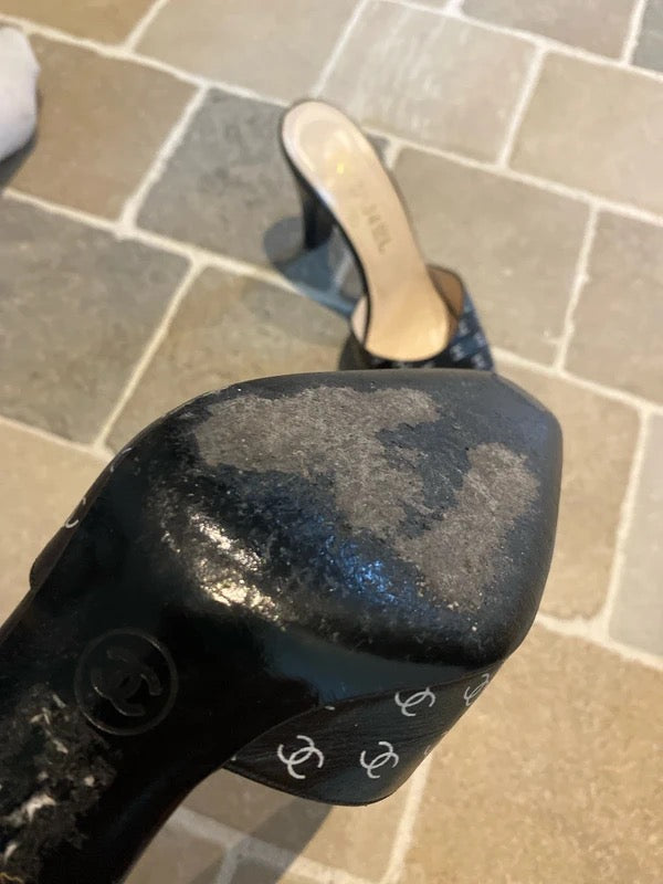Chanel CC Logo Heels - 38
