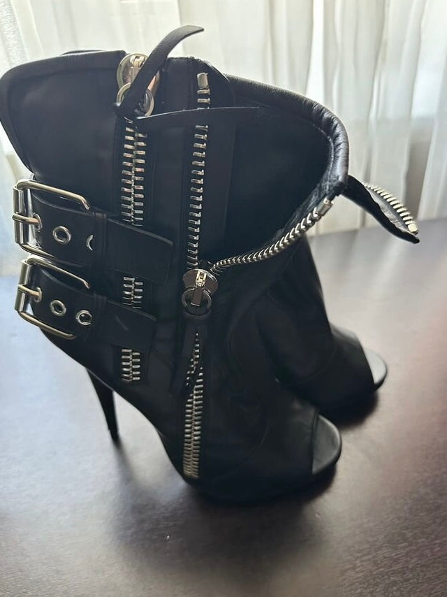 Giuseppe Zanotti Buckled Boots - 40